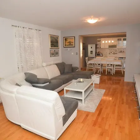 Apartament Apartman Rada Biograd Na Moru